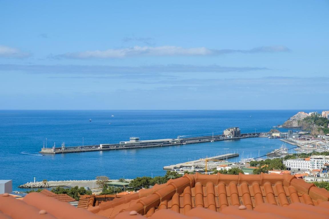 Guestready - An Amazing Blue Ocean View Hotel Funchal  Bagian luar foto